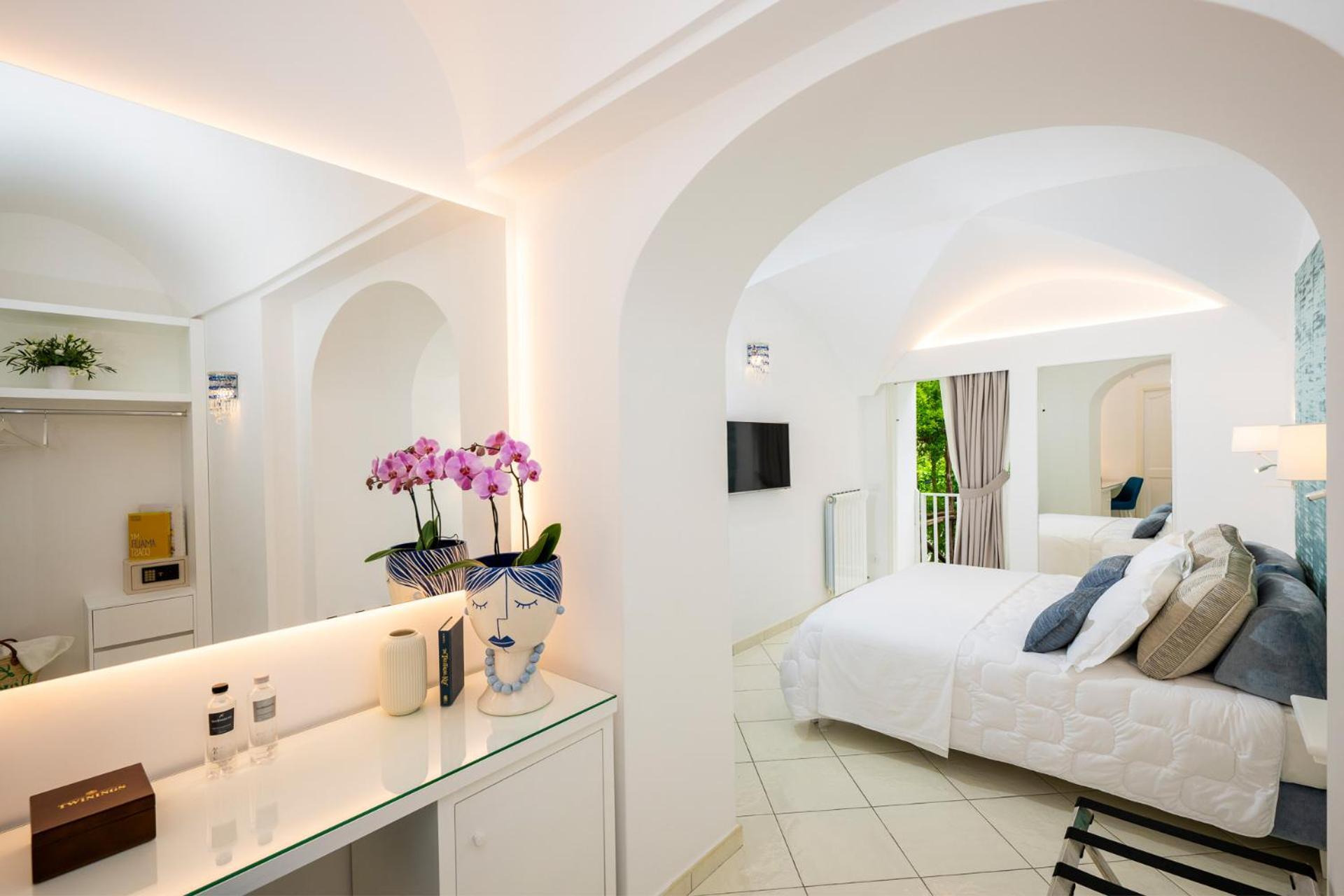 La Divina Amalfi Coast Bed and Breakfast Praiano Exteriör bild